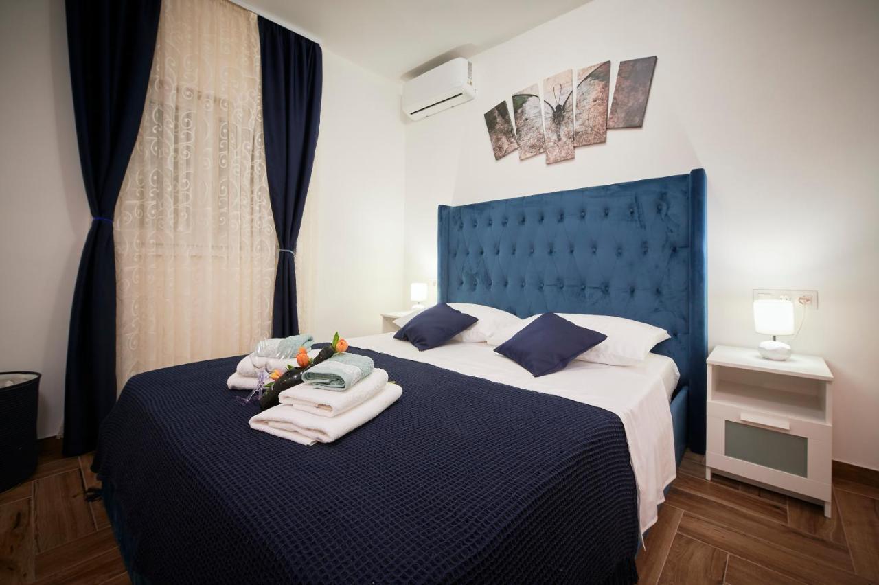 New 4* Apartman Zoa In Trogir Exteriör bild