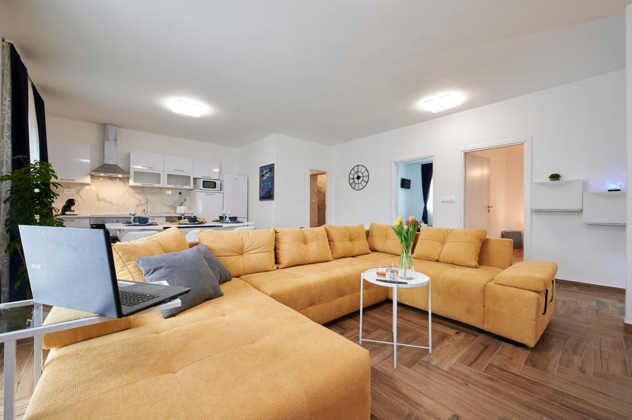 New 4* Apartman Zoa In Trogir Exteriör bild